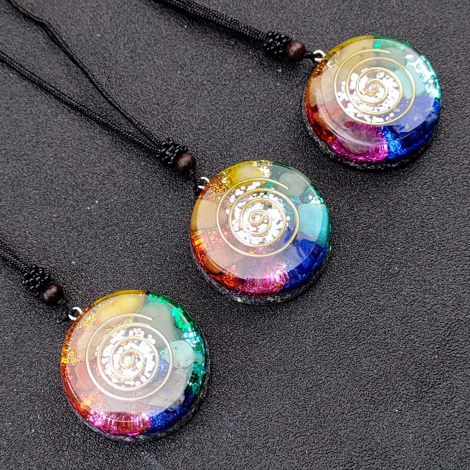Ciondolo in pietra orgonica con 7 chakra: generatore di energia, protezione EMF - Italia Ciondolo in pietra orgonica con 7 chakra: generatore di energia, protezione EMF - Italia