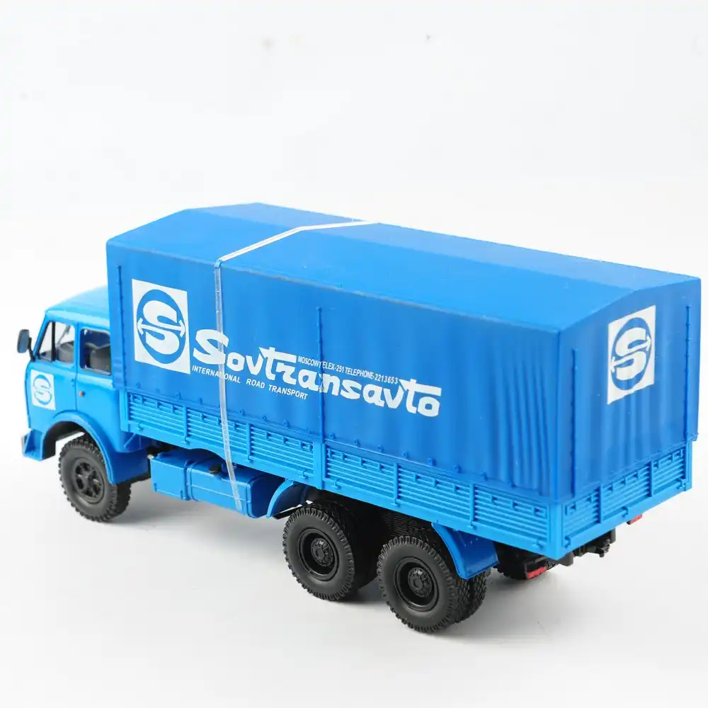 1:43 Scale Classic Russia Blue Van 