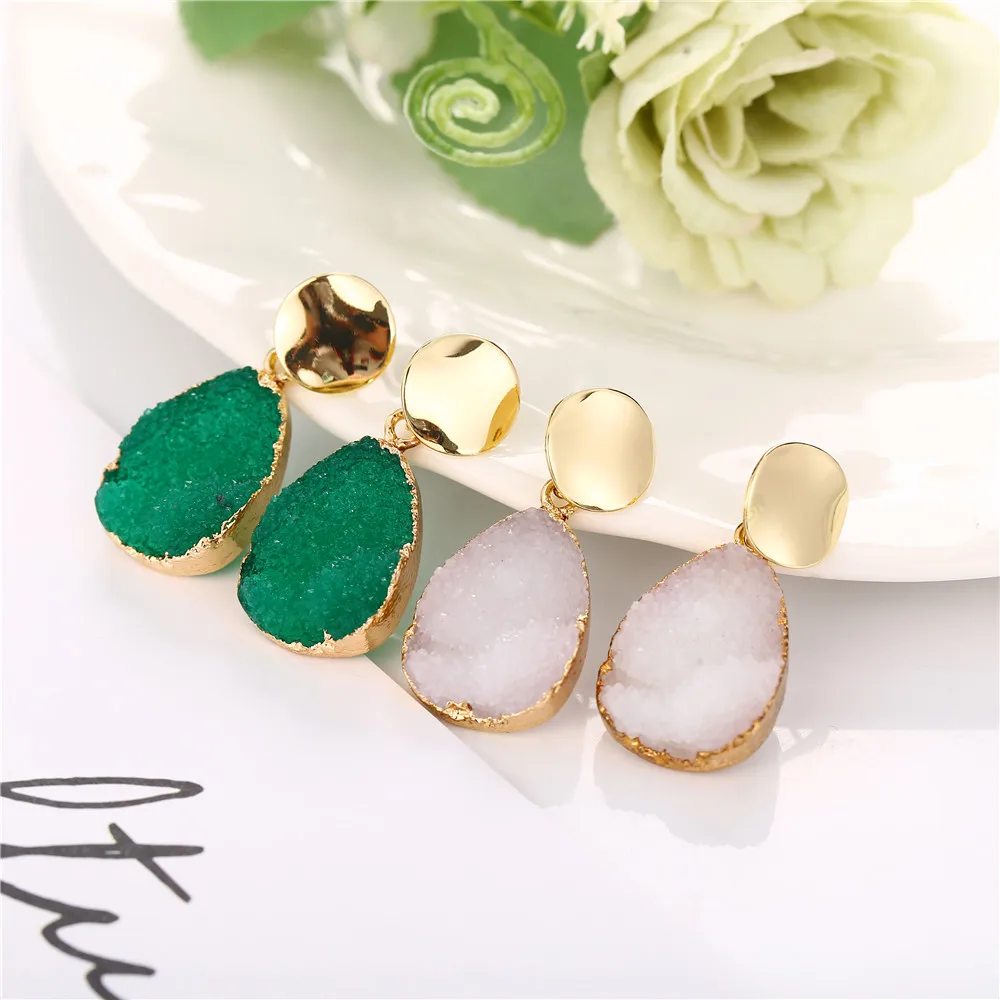 

Fasion Jewelry Green Crystal Earrings in Drop Earrings Alloy Earrings Studs For Ladies Gifts