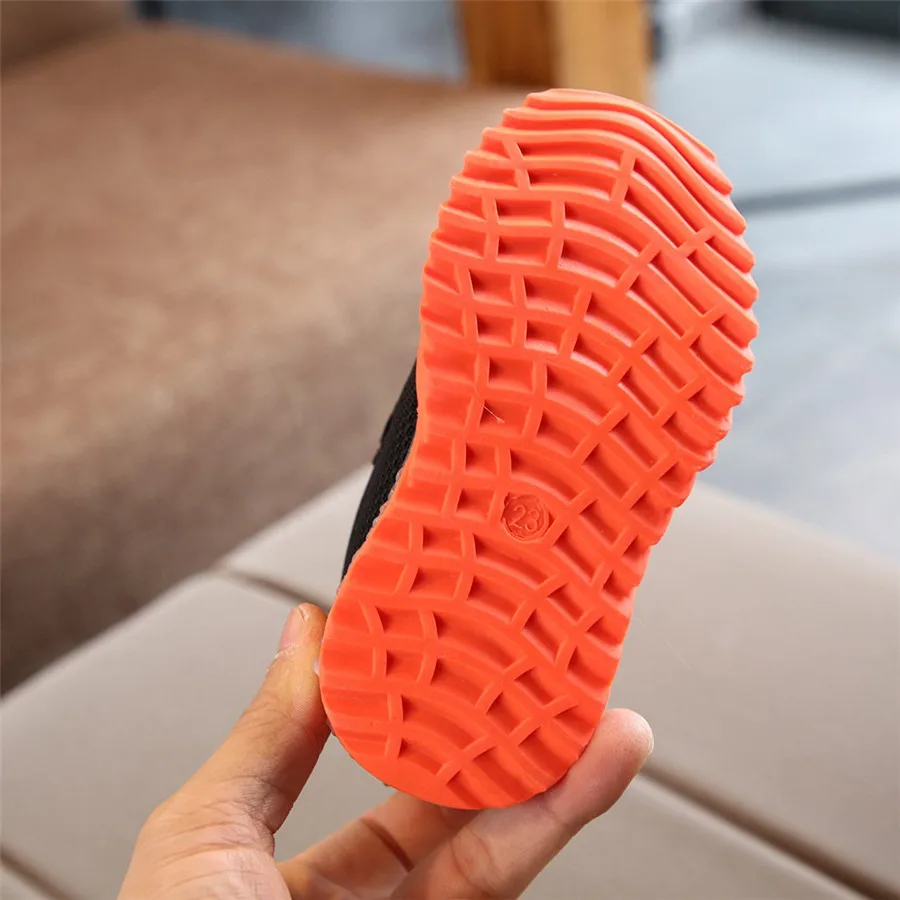 kids sneakers lights boys and girls mesh stitching breathable Led luminous running football sports shoes sneakers lights #40J30 (13)