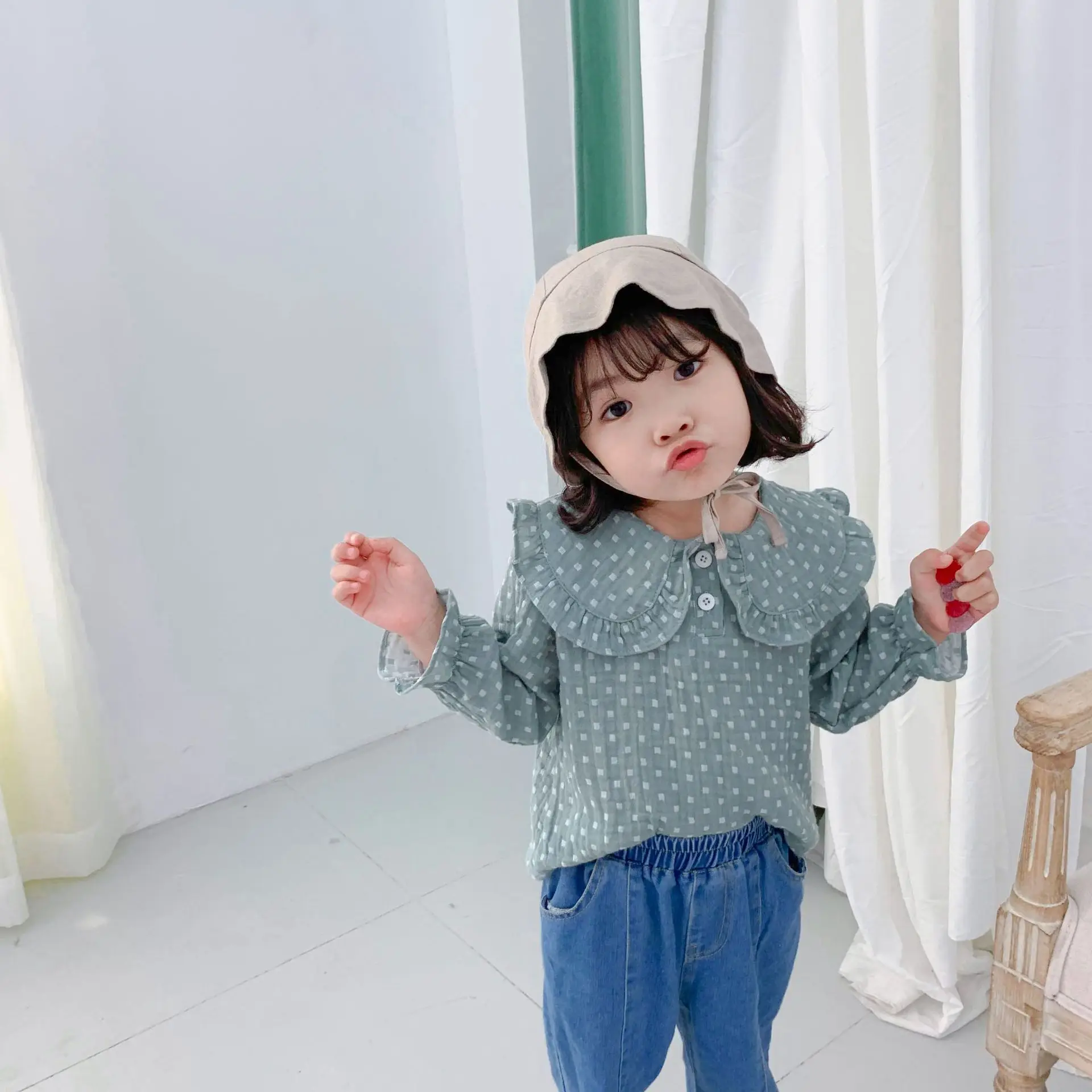 Корейский стиль, осенняя рубашка в западном стиле с длинными рукавами для маленьких девочек, маленький жаккардовый хлопковый льняной двухслойный джемпер для девочек Милая свежая рубашка