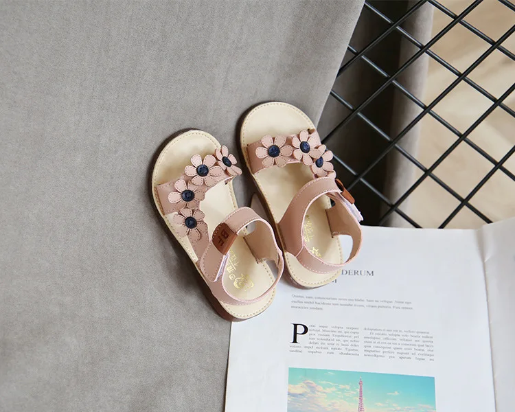 Sandálias para Meninas com Flores Infantis para Meninas Sapatos de Praia Antiderrapantes para o Verão Fofas Sandálias 2020 D02051 51 23 Sandálias para meninas com flores fofas, sandálias