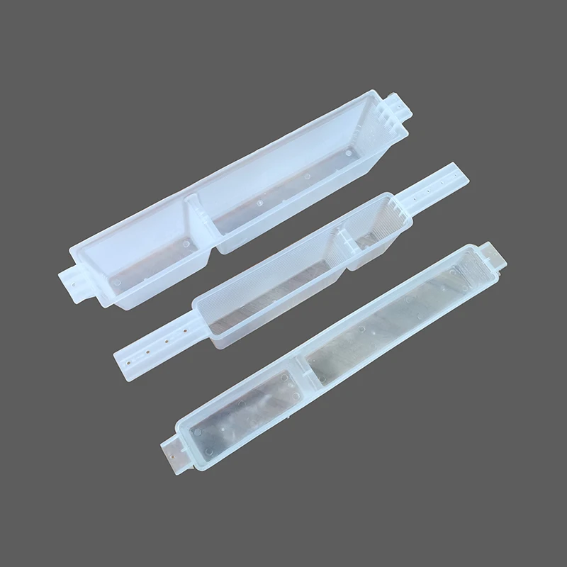 10 Pcs White Transparent Bee Feed Feeder 1.5KG 2L 1L Feed Trough Feeding Sugar Box Durable Sanitary Unbreakable Beekeeping Tools