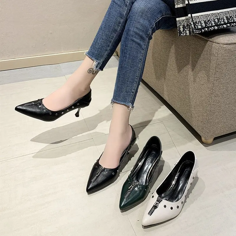 

2020 spring and autumn new fashion front zipper shallow pointed toe shoes retro rivet high heels women's single shoes X348