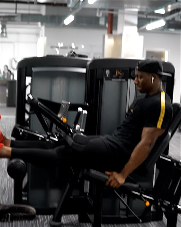 Muscle Dr. Европа и Америка братья стиль летняя спортивная футболка Мужская Фитнес короткий рукав популярный бренд тренировочная одежда