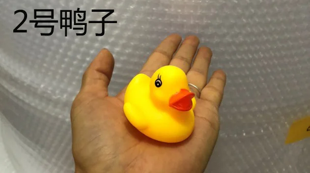 Игрушка играть с водой дети утка младенец Ванна Детский костюм маленький желтый клей системы утка материк Китай называется