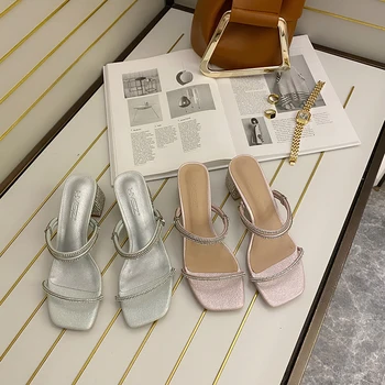 

Fashion Women Sandals Slides Bling Rhinestone Slippers Gladiator Slip On Narrow Band Slippers Block Mid Heeled Sandals Slides