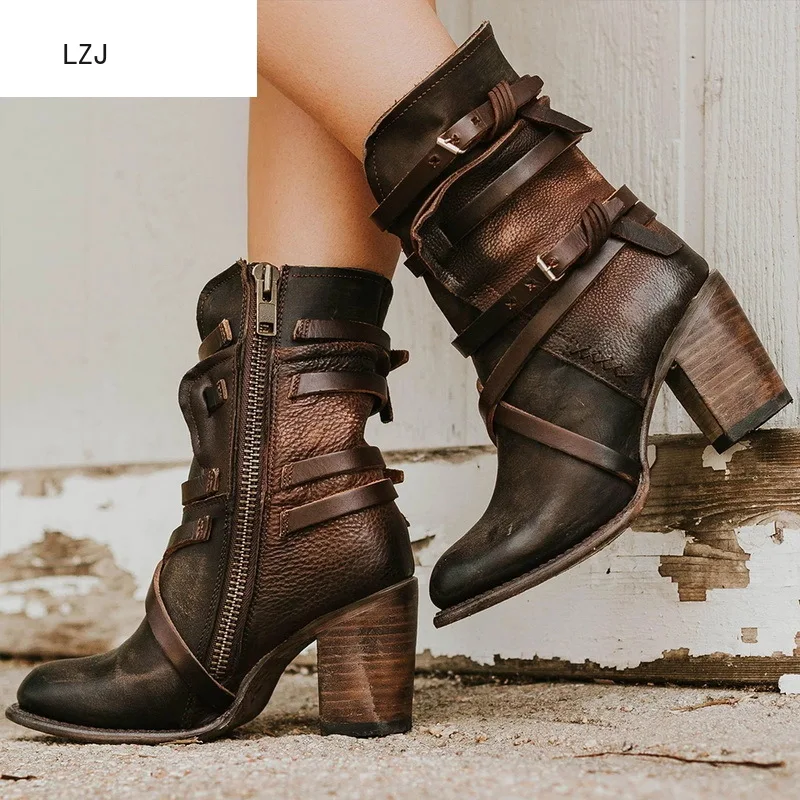 

LZJ New 2019 Fashion Punk Gothic Style Buckle Strap Round Toe Boots Women Shoes Zipper Boots Street Haulage Motor Mujer Zapatos