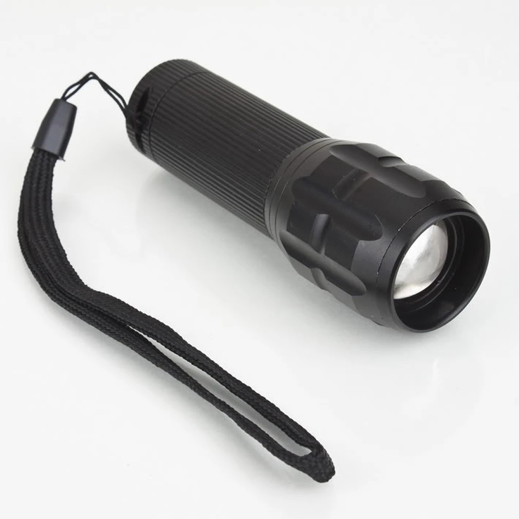 

Outdoor Aluminum Waterproofing Design Zoomable LED Flashlight Focus Torch Zoom Lamp Light With High/Middle/Strobe Modes