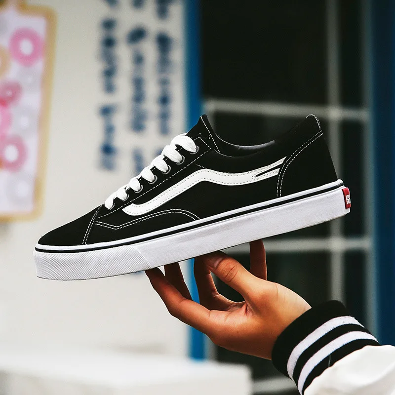 

Spring Men's Casual Canvas Shoes Low Up Summer Skateboard Shoes Air-permeable Sports Student Shoes