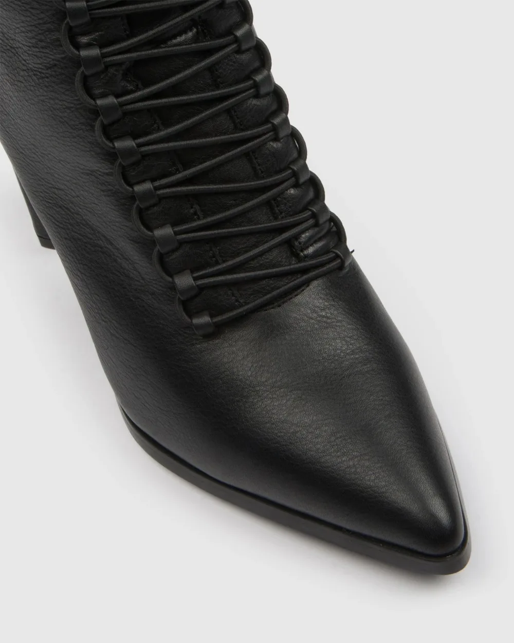 SHENGY/ г., кожаные ботинки на плоской подошве в британском стиле черные ботинки с острым носком красивые мотоботы женские ботинки