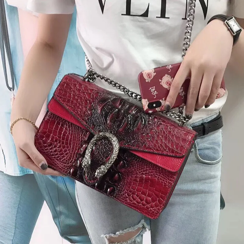 

Genuine Leather Bag Woman Package 2019 Crocodile Grain Single Shoulder Package Oblique Satchel England Chain Package