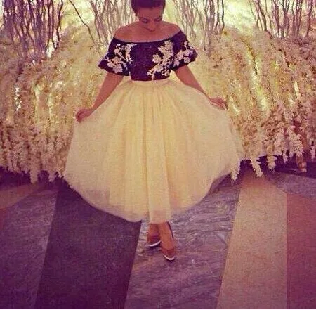 

Classic Black and White Gown Off the Shoulder Appliqued Beaded Tea Length Evening Saudi Arabian Mother of the Bride Dresses