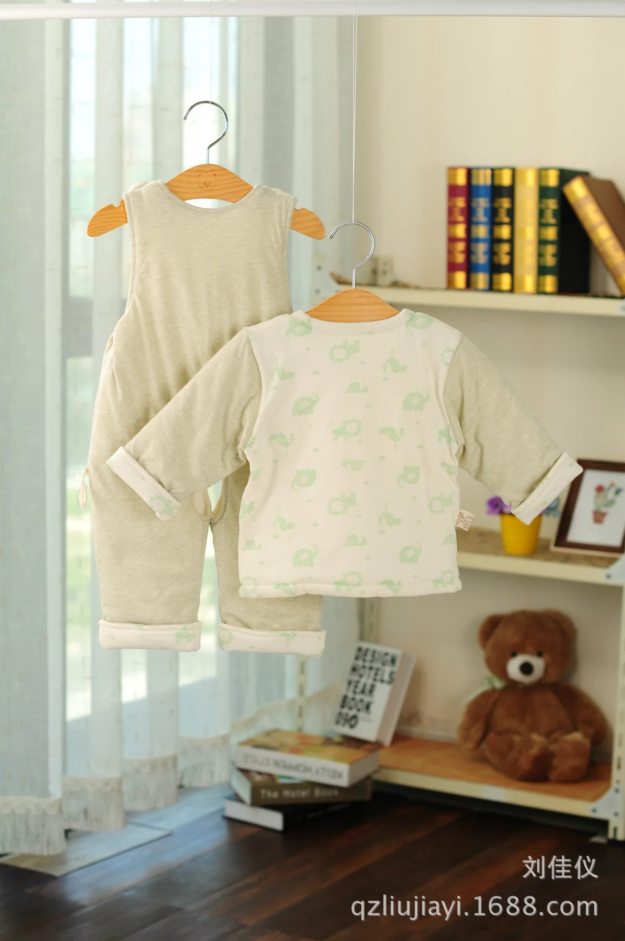 

Cool Yi Infants Colored Cotton Open File Suspender Strap Two-Piece Set Thin Infant Cartoon Cotton Coat
