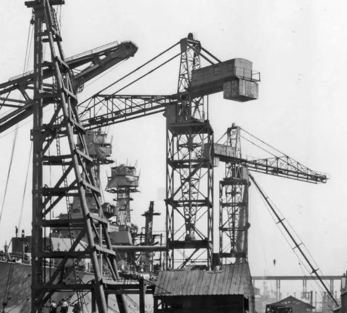 1/700 Scale Building Wwii Usn 20t Tower Crane (late) Nw70032 Model Kits