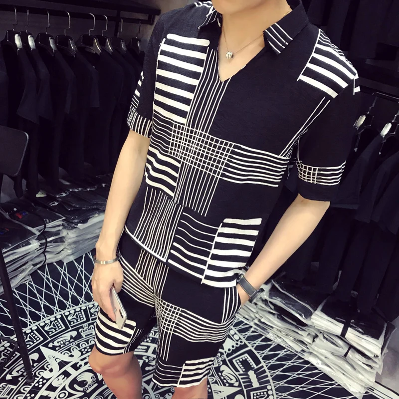 Zomer Mode Unieke Ontwerp Mannen набор Tweedelige Patroon Streep Mannen набор Wit Blacke Streep V Vorm Truioverhemd en Korte - Цвет: Cross stripe