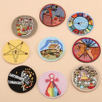 

Crystal Beads Badge Stickers Band Embroidered Iron on Patches for Clothing Hippie Patch Round Sign DIY Star Patches Decor