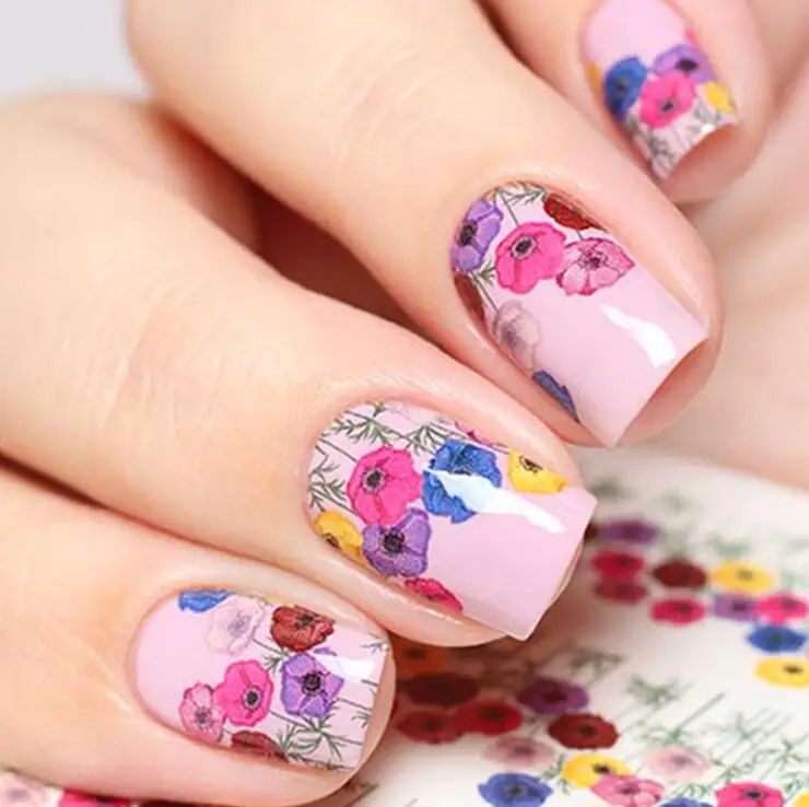 

1PC Retro Watermark Flower Nail Sticker For Nails Foils Flowers Geometric Patterns Decals Europe Design Manicure Art Decorations