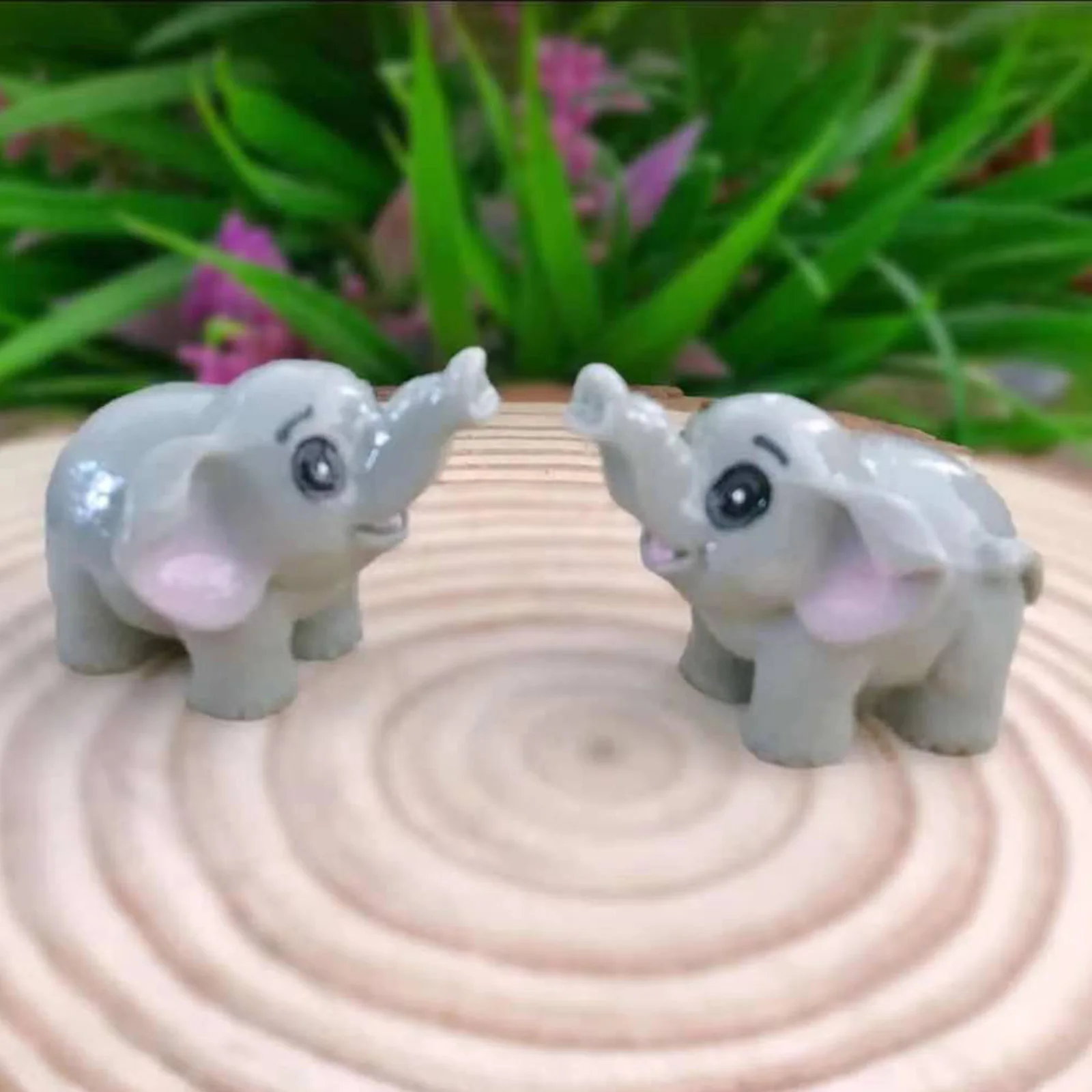 Resin Craft Flower Pot  Micro Landscape Decoration Miniature Multicolor Signpost Horse Cow Deer Lion Elephant Decor 1Piece