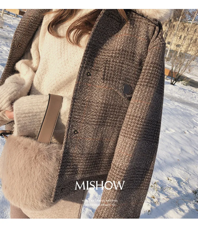 Mishow женская новая зимняя одежда утолщенная шерстяная куртка Женская Корейская версия короткого свободного клетчатого шерстяного пальто MX18D9536