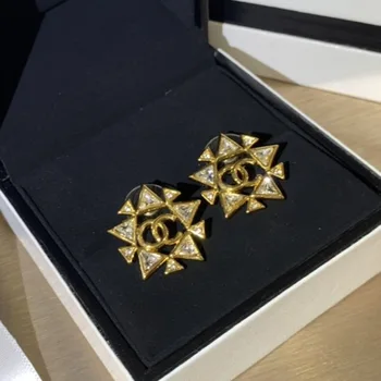

S925 small fragrant style geometric double C triangle earrings