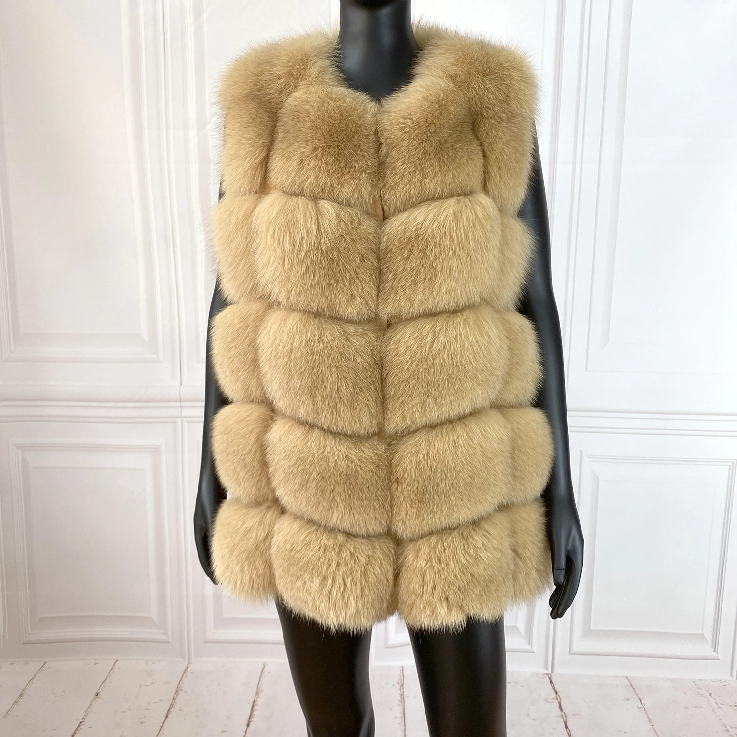 2020 New Women's Winter Real Fur Coat High Quality  Natural Fox Fur Vest Fashion Luxurious Warm Sleeveless Dark buckle jacket bubble coat women Coats & Jackets