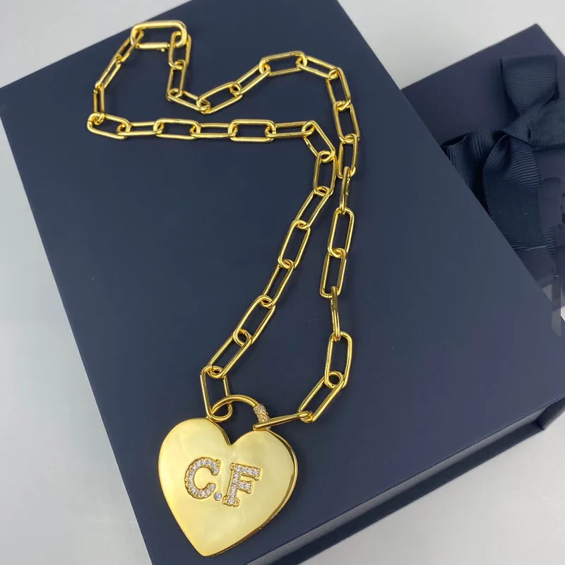 Цепочка с кулоном в виде сердца из серебра 925 пробы | Украшения и аксессуары