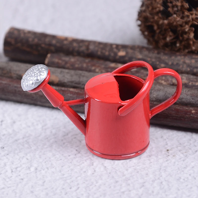 1/12 Metal Watering Can Buckets Garden Miniature Decoration For Children Kids Dolls Acces Dollhouse Miniature Furniture Toys - Цвет: Красный