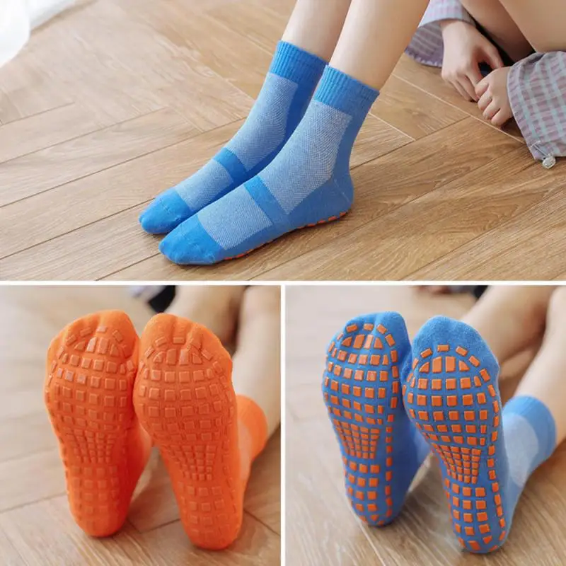 Cotton Trampoline Socks Unisex Adult Child Anti Skid Floor Socks Comfortable Wear Anti-Slip Sports Yoga Foot Massage 1Pair