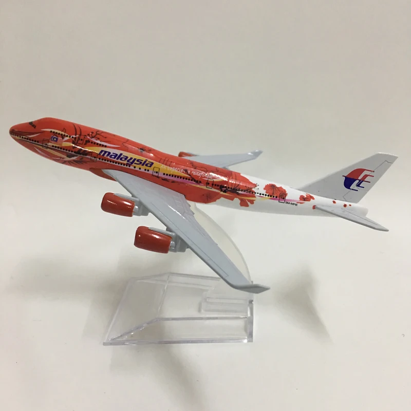 JASON TUTU 16cm Russian Airlines Siberia S7 Airplane Model Aeroflot Airbus 320 Aircraft Diecast Model Metal 1/400 Scale Plane 23