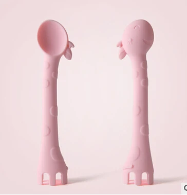 pink giraffe В виде симпатичных животных Детская безопасная силиконовая ложка творческий кормления столовых приборов игрушка для прорезывающихся зубов с героями мультфильмов - Цвет: pink giraffe