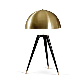 

European creative bedroom table lamps personality simple living room metal table lights light luxury hotel villa light fixtures