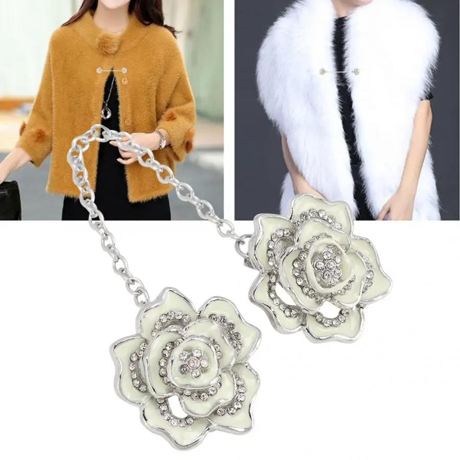 

Shining Flower Chain Pattern Cardigan Clip Brooch for Women Knitted Sweater Cardigan Blouse Shawl Women Accessories Brooches