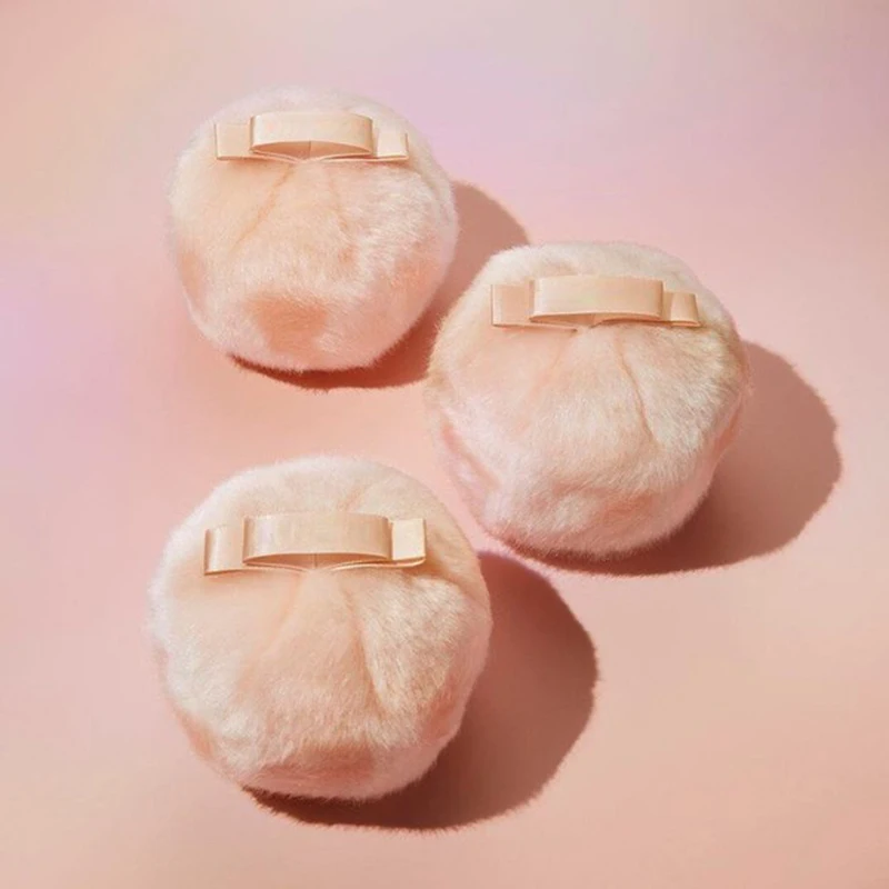 

2019 Shimmering Flash Body Contour Makeup Illuminator Handmade Plush Bronze Highlighter Ball Puff Containing Glitter