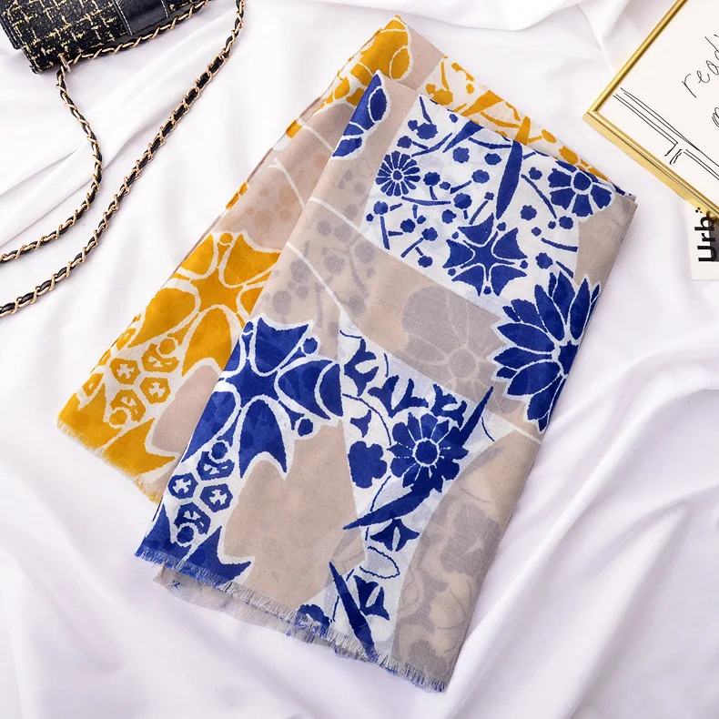 

2020 brand print hijab scarf for women winter vintage long blue yellow printed SCARF Headband Foulard Sjaal Wrap Hijab Snood