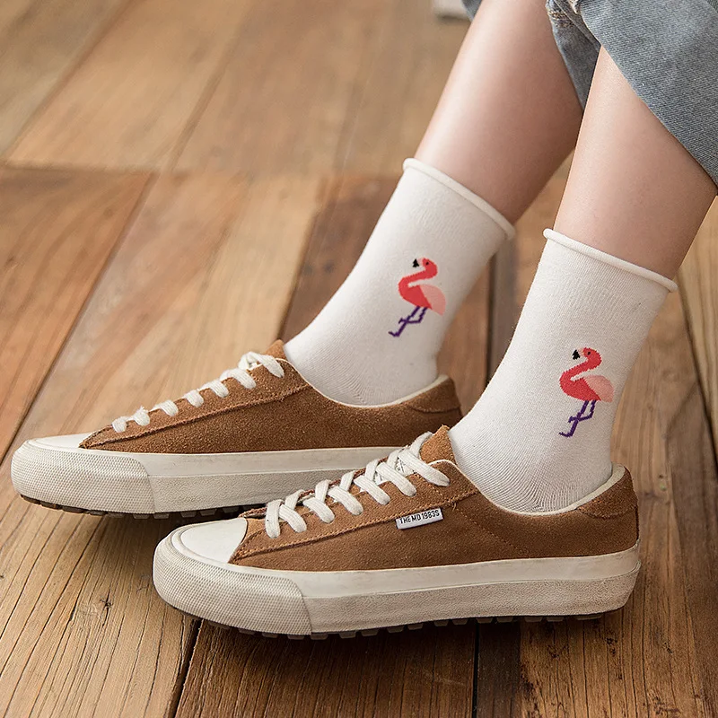 Autumn and winter new socks women cotton flamingos in the barrel women's socks Luokou curling side women's leisure socks