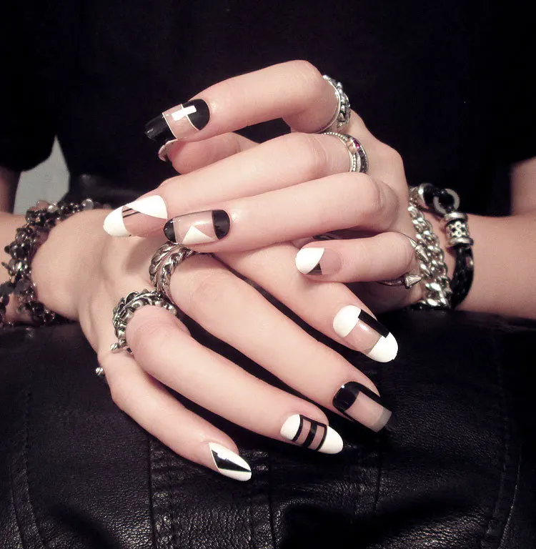 Manicure Finished Product Magazine Style Fashion Long Fake Nails Patch 24 PCs Boxed Wholesale