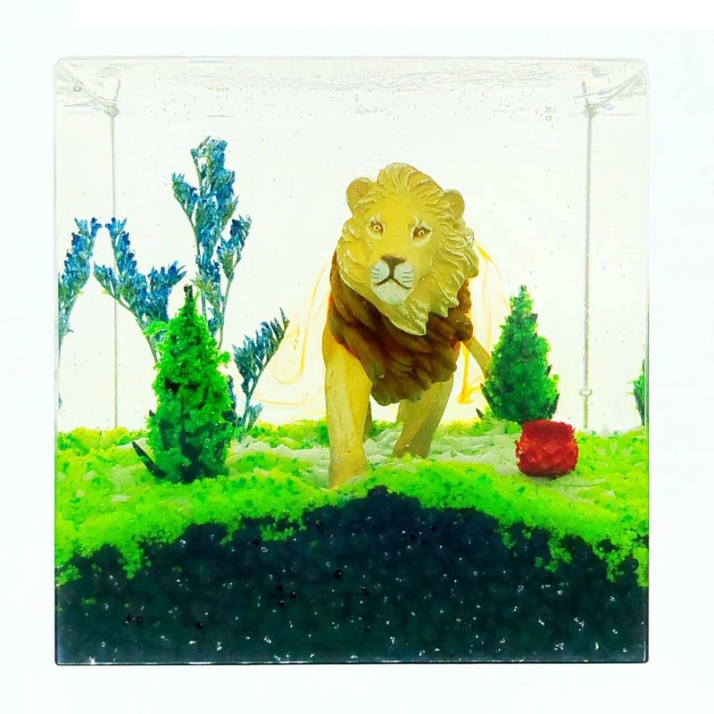 Handicraft Resin Lion Crystal Animal Qi Tan Ocean Hall Resin Decoration Car Decoration Creative Gift