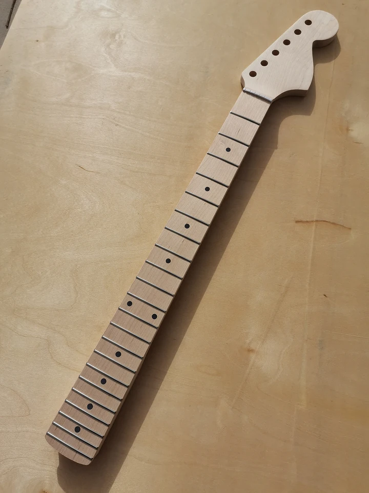 エレキギター lstx16v-bk.jpg