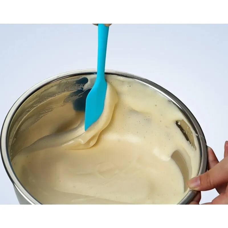 Food Grade Silicone Spatula Cream Cake Scraper Brush Butter Mixer Cake Brush Kitchen Baking Tool Random Color