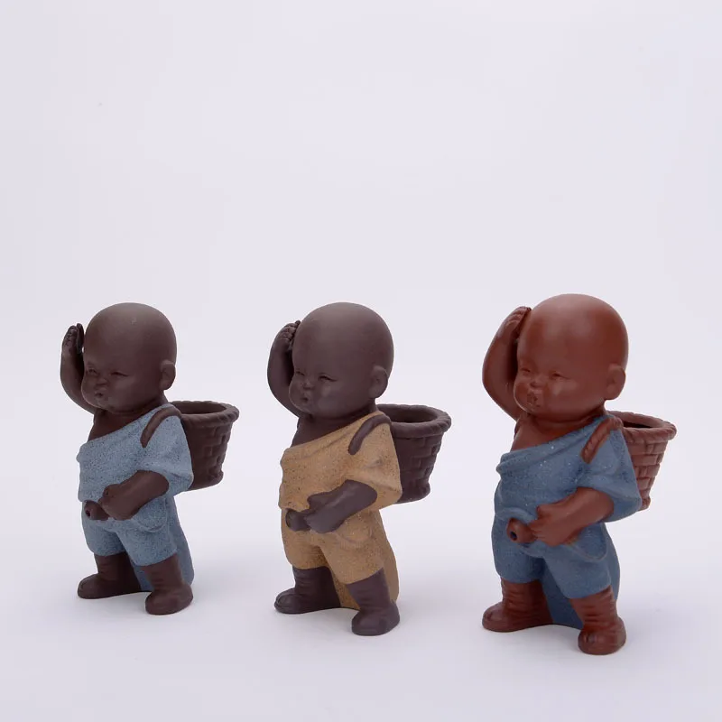 Purple Sand Tea Pet Peeing Little Monk Ornaments Creative Pee Child Doll Spray Water Ceramic Figure Crafts Tea Filter Accessorie Tea pet ornaments