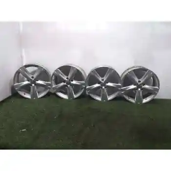 

R17 set VOLKSWAGEN PASSAT LIM tires. (362)