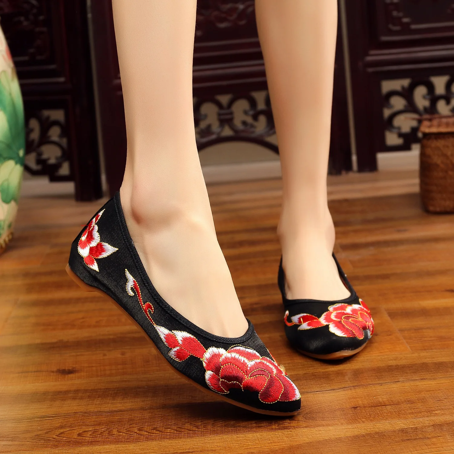 

2019 New Style Pointed-Toe Real Silk Fashion Embroidery WOMEN'S Shoes Flat Heel Elevator Cheongsam Shoes