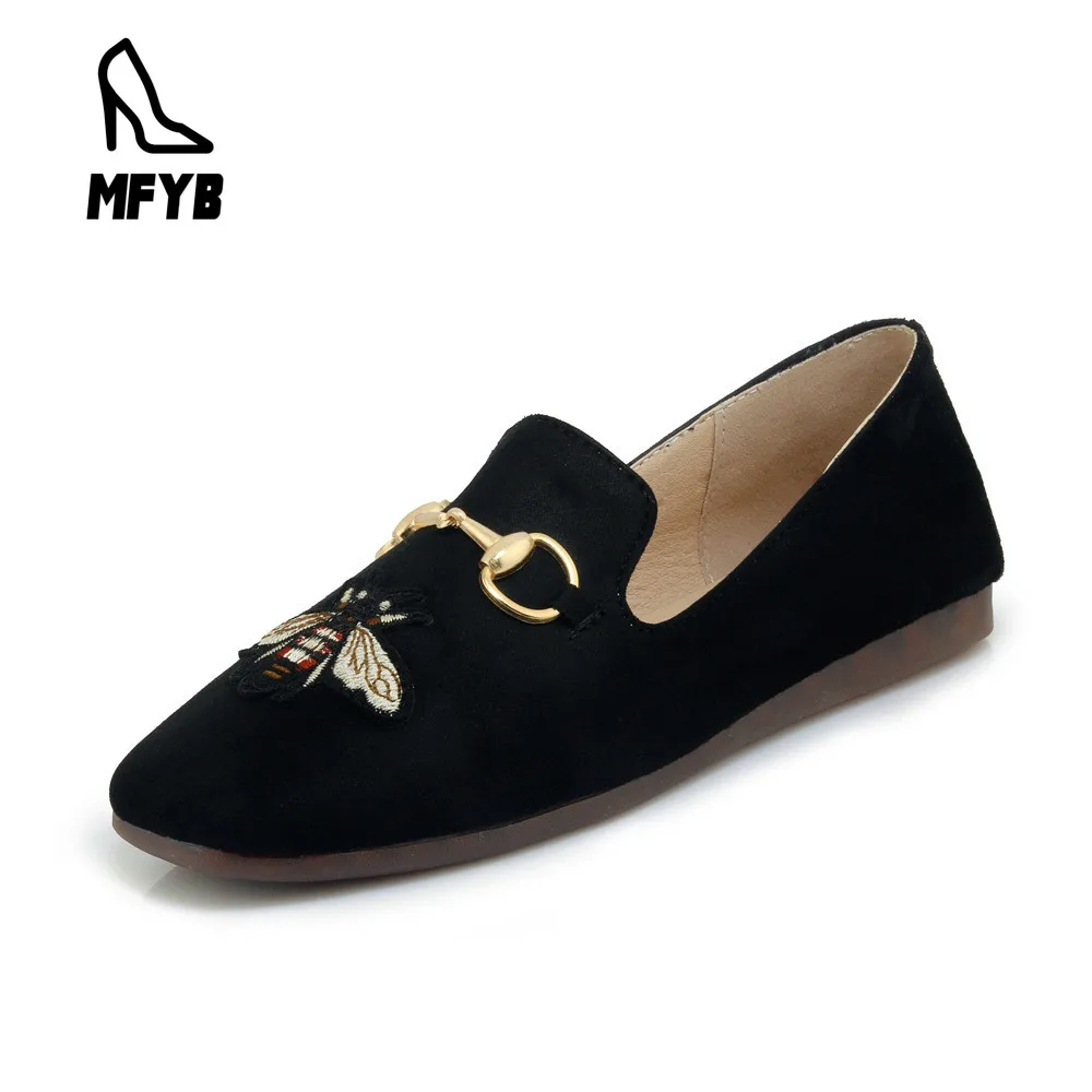 

MFYB Women's flat shoes 2019 autumn new casual flat bottom shallow mouth embroidery square head mother shoes large size 34-44