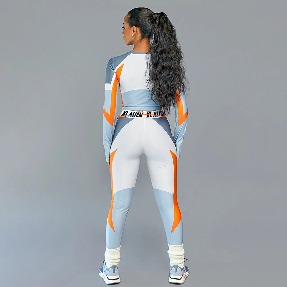 BOOFEENAA, сексуальный комплект из 2 предметов, укороченный топ и спортивные штаны, одежда для тренировок для женщин, одинаковые комплекты, спортивная одежда, костюмы для бега, C87-AF36