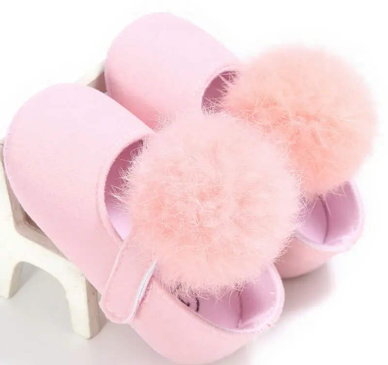 0-18M Toddler Baby Girl Soft Plush Princess Shoes cute pom shoes Infant Prewalker New Born Baby Shoes for girls