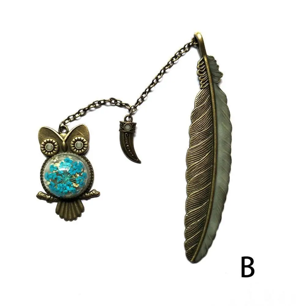 Night Stars Vintage Owl Metal Bookmark Supplies Luminous Pendant Book Marks For Glow In Dark Notebook Binder Clips Teacher Gift - Цвет: B