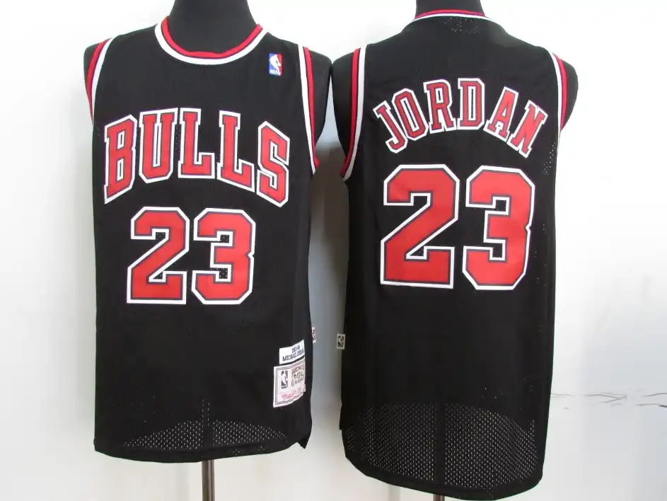 bulls 23 jersey black