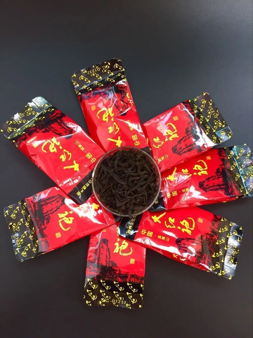 Года новые маленькие пакетики Wuyi Oolong DaHongPao чай внешний пакет может быть изменен, если старый пакет использовать из Shui Xian Rougui Da Hong Pao чай