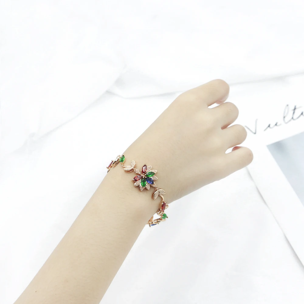 

Women Accessories Flower Bracelet for Women High Quality Crystal Vintage Wedding Bridal Accessories Delicate Beautiful Bracelet